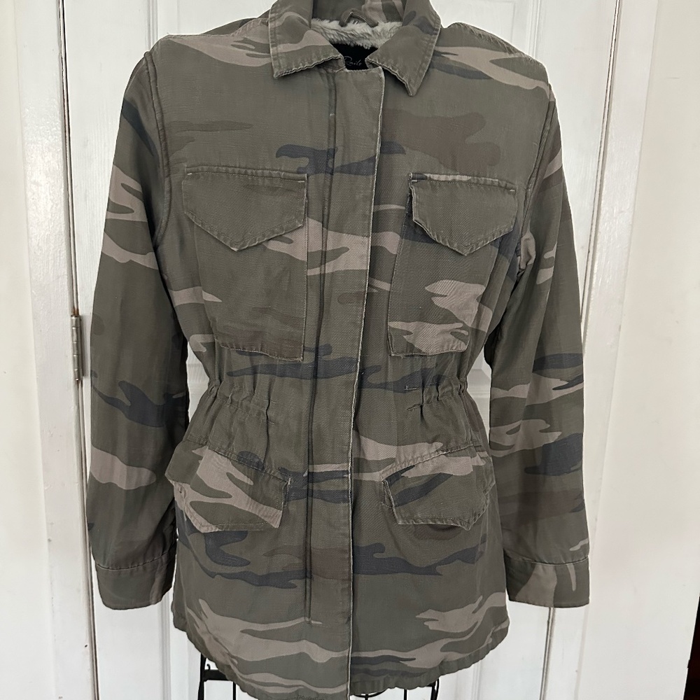 Rails Whitaker Sage Camo Jacket Faux-Fur Lining M… - image 1